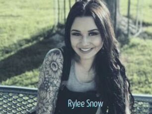 Rylee_Snow