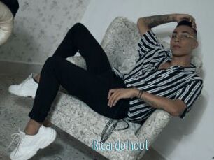 Ricardo_hoot