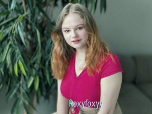 Roxyfoxyy