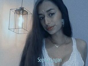 Sophie_Logan