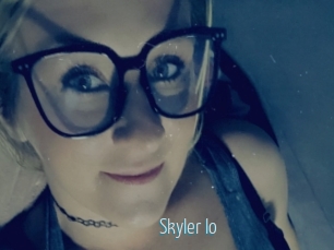 Skyler_lo