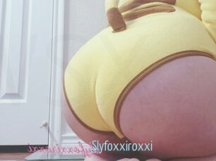 Slyfoxxiroxxi