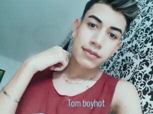 Tom_boyhot