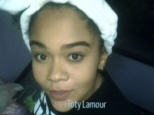Toty_Lamour