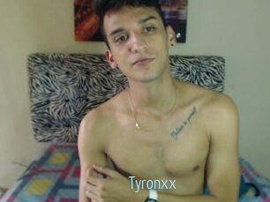 Tyronxx