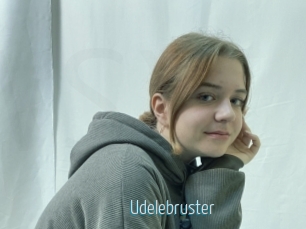 Udelebruster