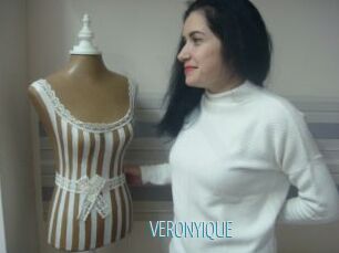 VERONYIQUE
