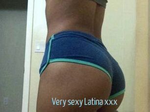 Very_sexy_Latina_xxx