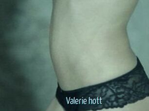 Valerie_hott
