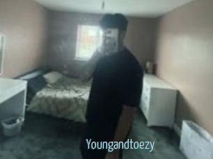Youngandtoezy